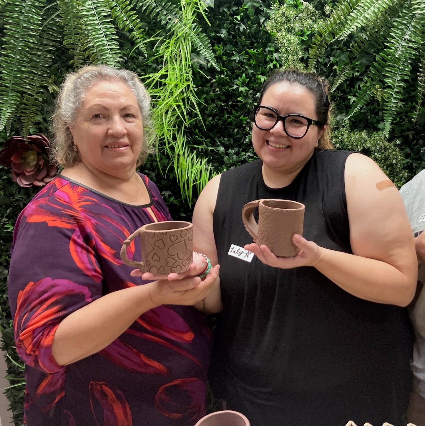 Tazas / Mugs in Spanish [Mid-City]